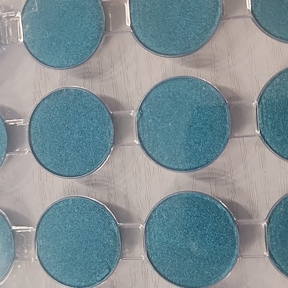 29 pcs shimmer eyeshadow
